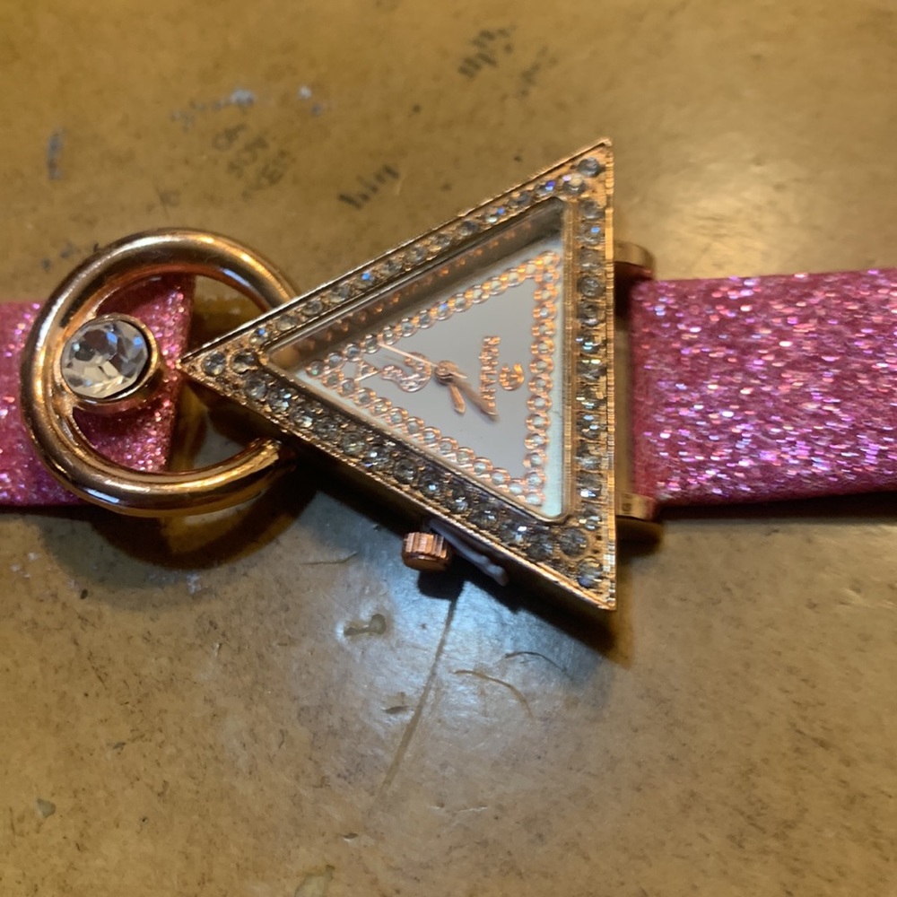 Watch. Needs Battery View 2